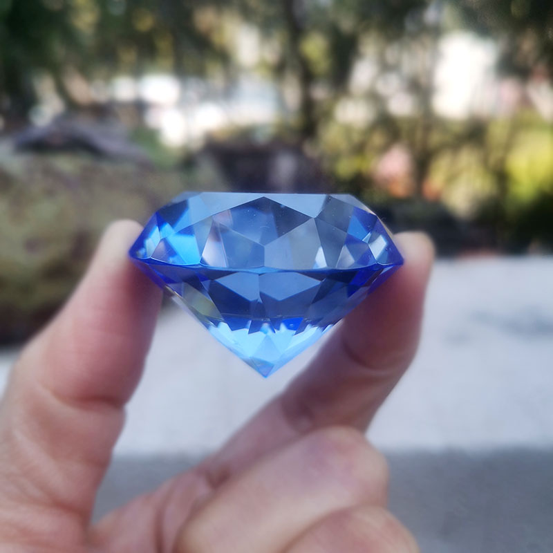 1個 クリスタルダイヤモンドペーパーウェイト カットガラス宝 - Paper Weight Crystal のレビューと価格